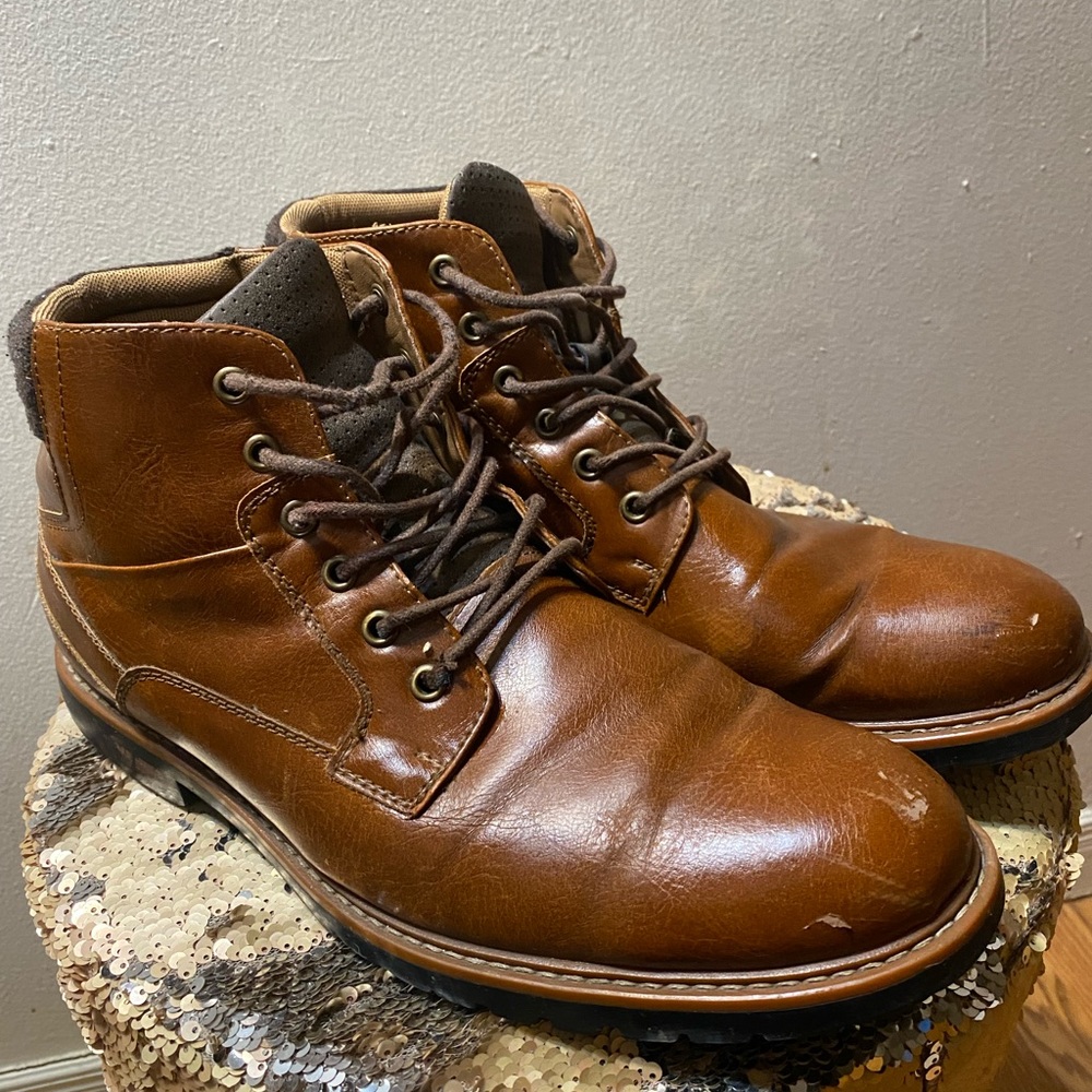 Mens Sonoma boots size 11.5